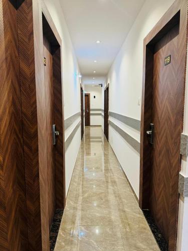 hotel grand executive