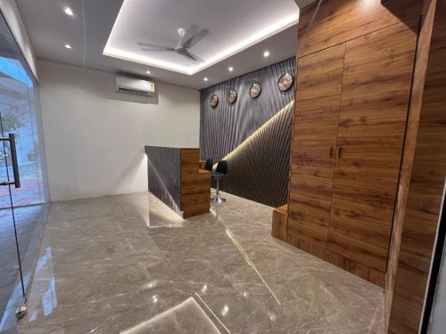 hotel grand executive