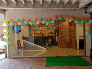 hotel grand executive