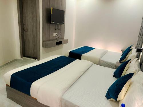 hotel grand executive