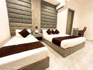 Hotel Grand Executive,,3 star