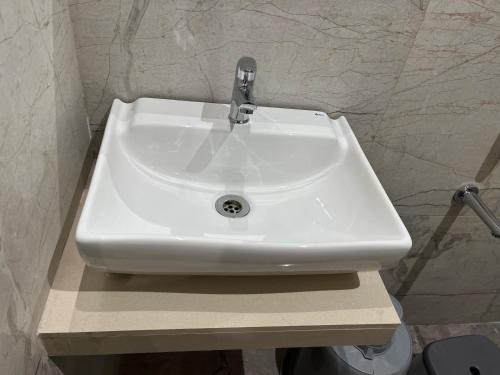 hotel grand executive