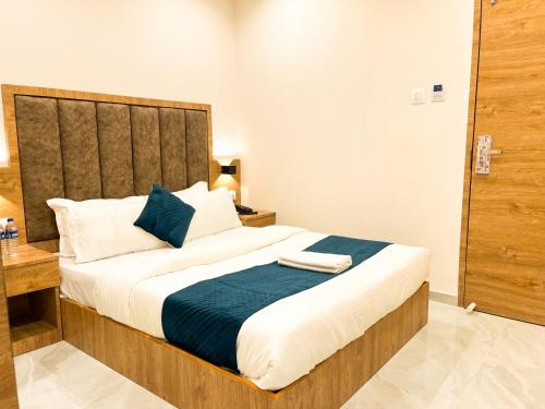 hotel grand executive