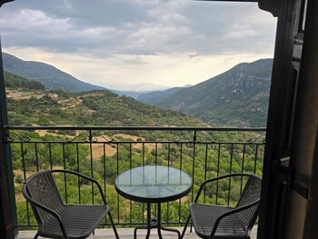 dione by open city hotel