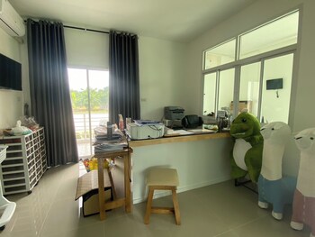 dino homestay