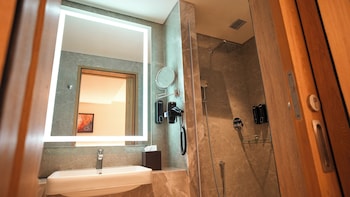 transit by encalm nap and shower