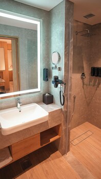transit by encalm nap and shower