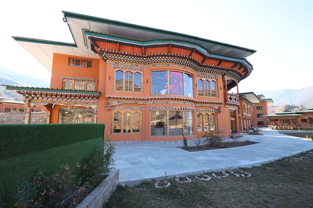 paro grand resort