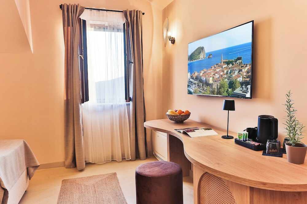 boutique hotel ruzmarin gardenandspa