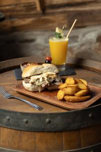 hotel y restaurant dona rode