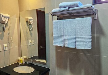 hotel maywa