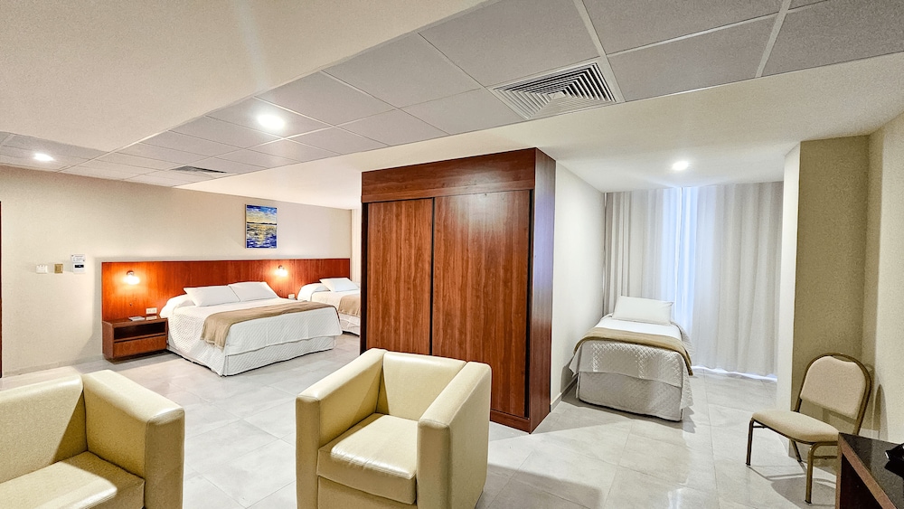 hotel maywa