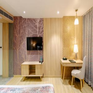 Signature Hotel,,4 star