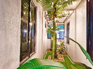 salaam suites hotel