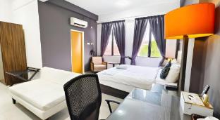 salaam suites hotel