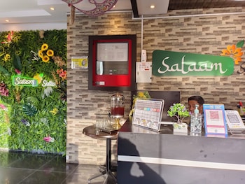 Salaam Suites Hotel,,3 star