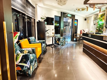 Salaam Suites Hotel,,3 star