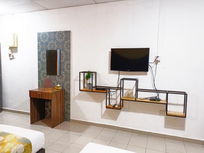 salaam suites hotel
