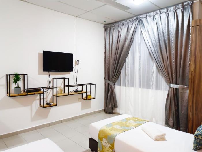 salaam suites hotel