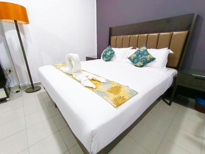 salaam suites hotel