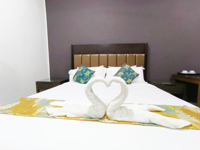 salaam suites hotel