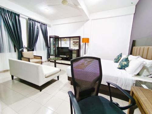 salaam suites hotel