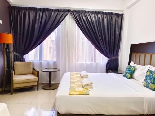 salaam suites hotel