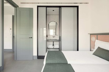 u sense granada gran via