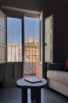 u sense granada gran via