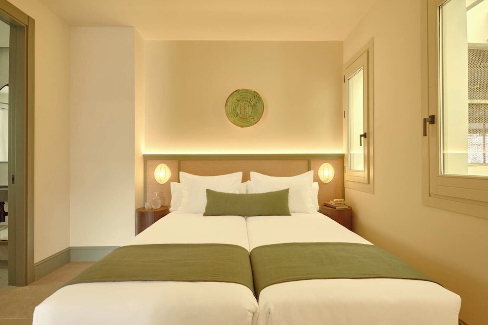 u sense granada gran via