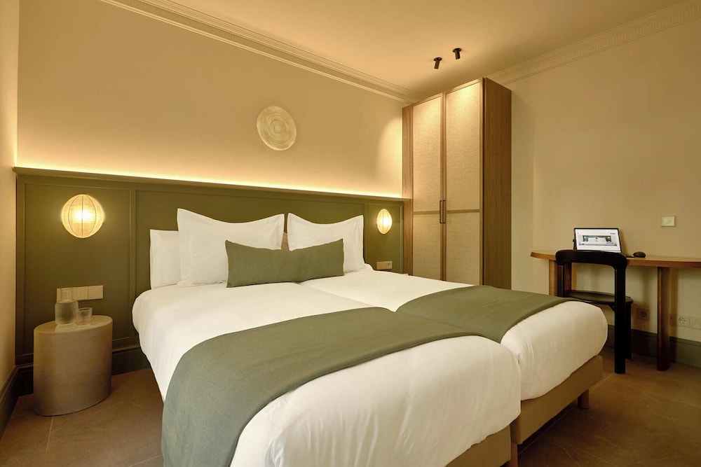 u sense granada gran via