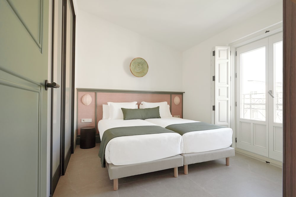 u sense granada gran via