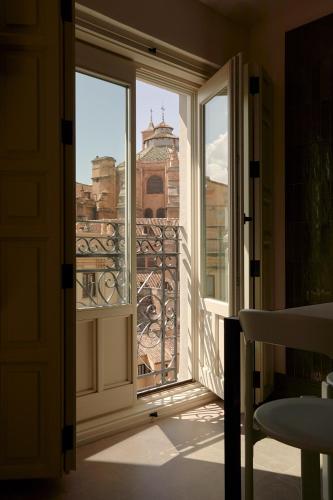 u sense granada gran via