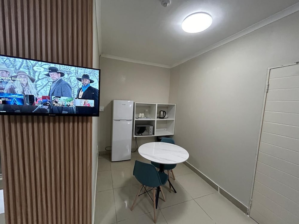 bayside suites hotel