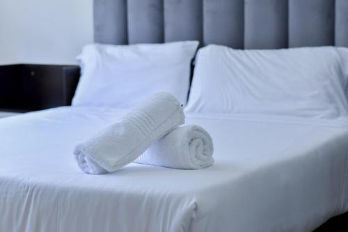 bayside suites hotel