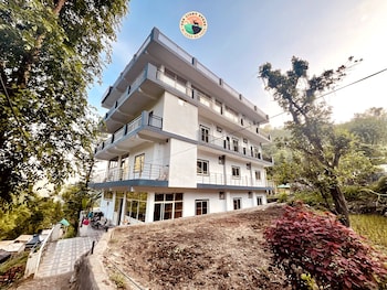 rudram aura x one light stays