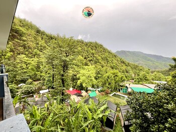 rudram aura x one light stays