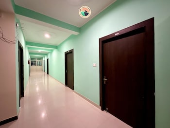 rudram aura x one light stays