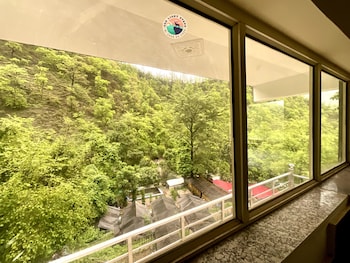 rudram aura x one light stays