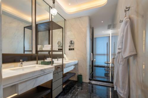 doubletree by hilton guangan