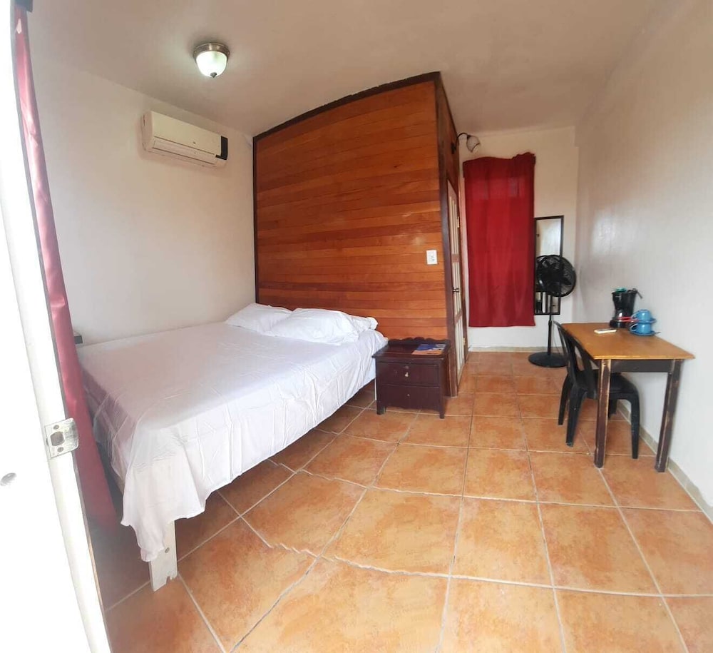 belize sea reef inn