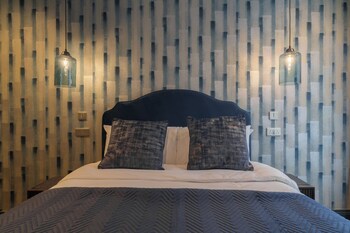 howfield hotel