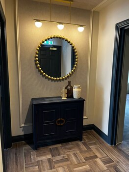 howfield hotel