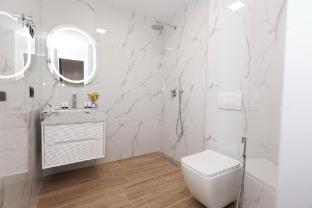 emar hotel