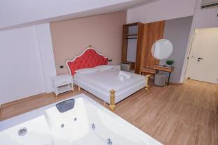 emar hotel