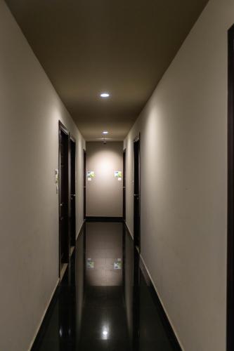 aryaas residency nettoor