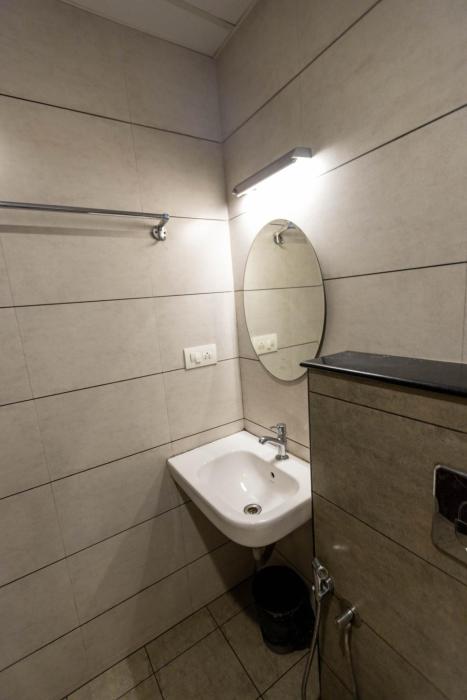 aryaas residency nettoor