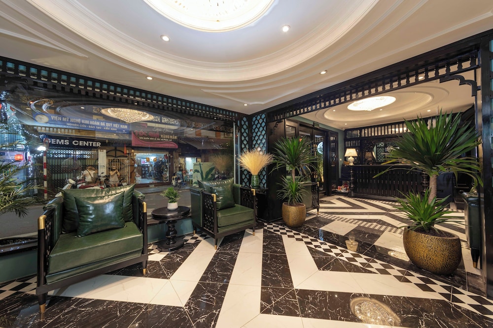 madelise central grand hotel