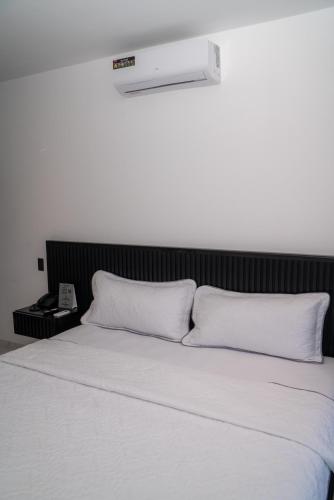manta surf hotel