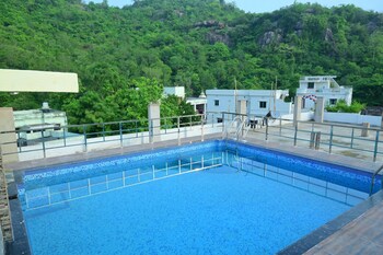 hotel prince nayagarh